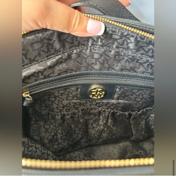 EUC DKNY Saffiano Tote w/ Crossbody Strap - Picture 13 of 15